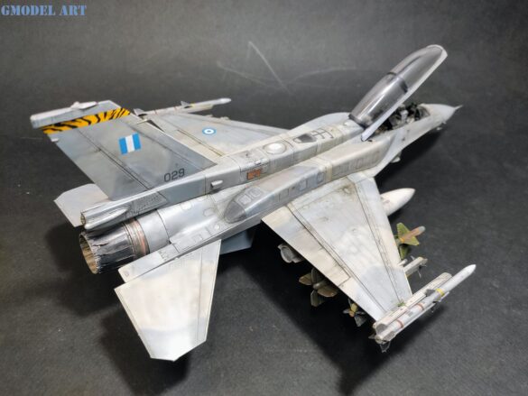 : Conformal Fuel Tanks installed on a Hellenic Air Force F-16D Block 52+ Advanced.