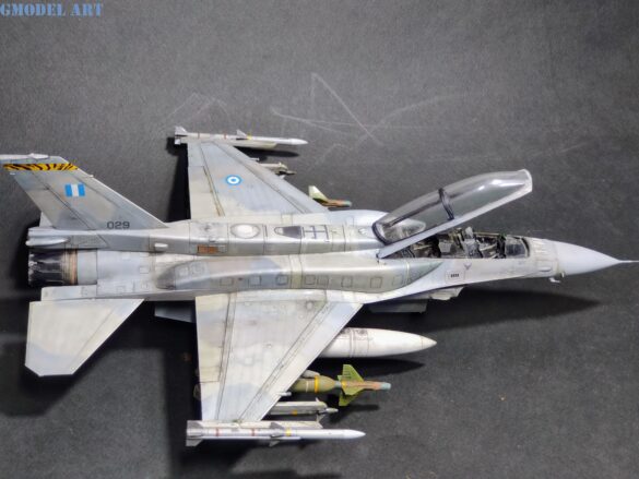 : Conformal Fuel Tanks installed on a Hellenic Air Force F-16D Block 52+ Advanced.