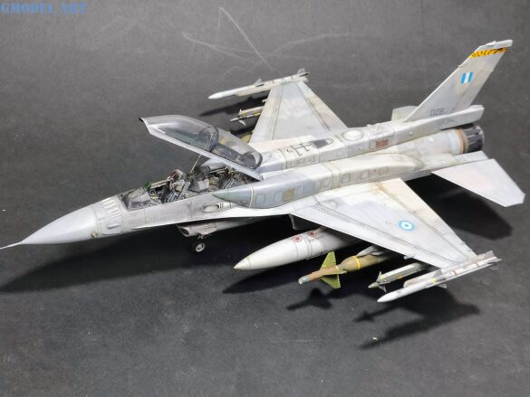 : Conformal Fuel Tanks installed on a Hellenic Air Force F-16D Block 52+ Advanced.