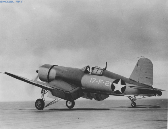Comparison of factory and field-repainted VF-17 F4U-1 Birdcage Corsair camouflage patterns