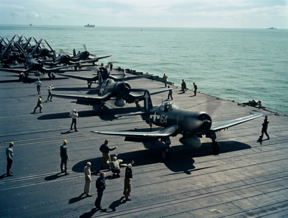 Firefly_### HISTORICAL COLORIZATION — WWII U.S. NAVY F4U CORSAIR__Colorize the original black 64317 Firefly HISTORICAL COLORIZATION — WWII U.S. NAVY F4U CORSAIR Colorize the original black 64317 1