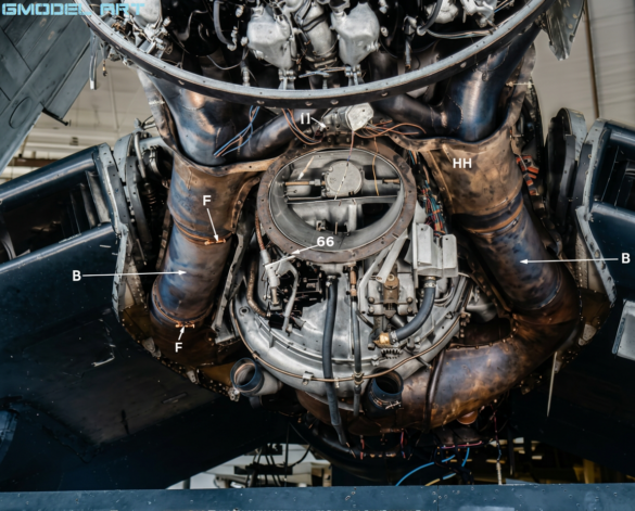 XF4U-3B Corsair Pratt & Whitney R-2800 engine detail