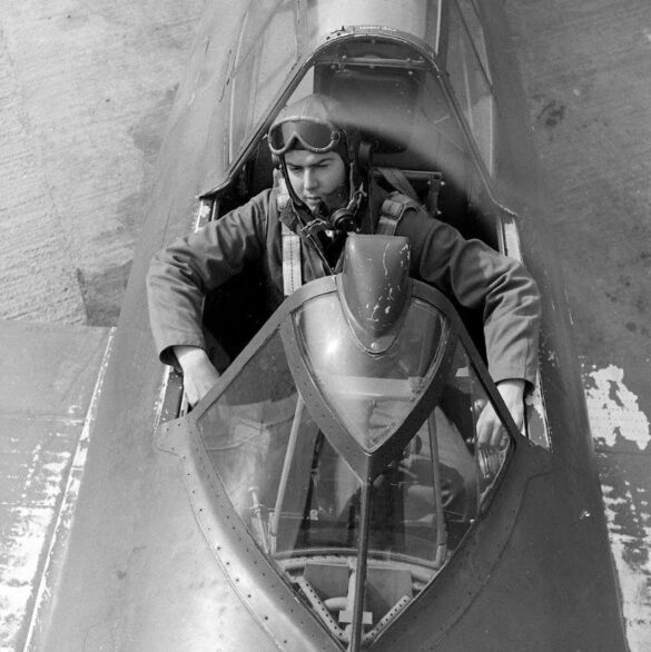 First P-47 Thunderbolt assembled at Republic Aviation Evansville in 1942 First P-47 Thunderbolt assembled at Republic Aviation Evansville in 1942