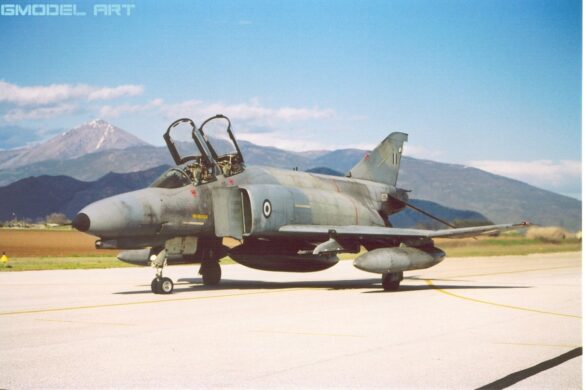 F-4E Phantom II SRA 68-0424 HAF showing its rare one-piece windshield at Larissa Air Base in 2005