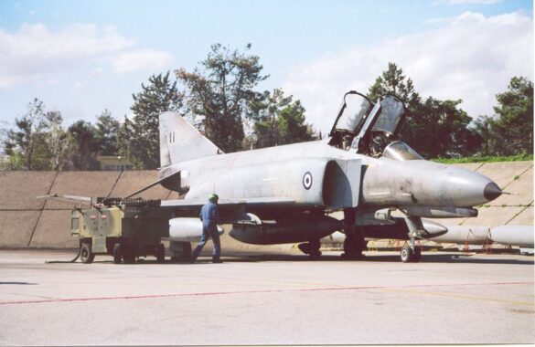F-4E Phantom II SRA 68-0424 HAF showing its rare one-piece windshield at Larissa Air Base in 2005