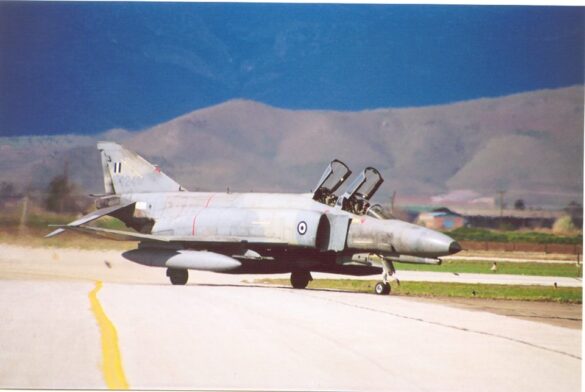 F-4E Phantom II SRA 68-0424 HAF showing its rare one-piece windshield at Larissa Air Base in 2005