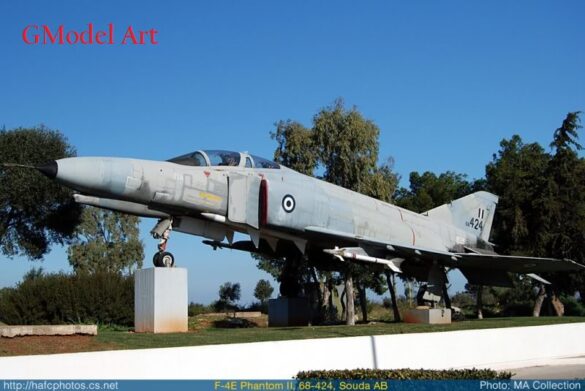 F-4E Phantom II SRA 68-0424 HAF showing its rare one-piece windshield at Larissa Air Base in 2005