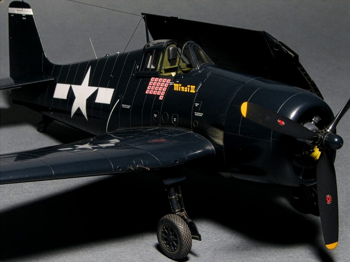 F6F-5 Hellcat “Minsi III” BuNo 70143