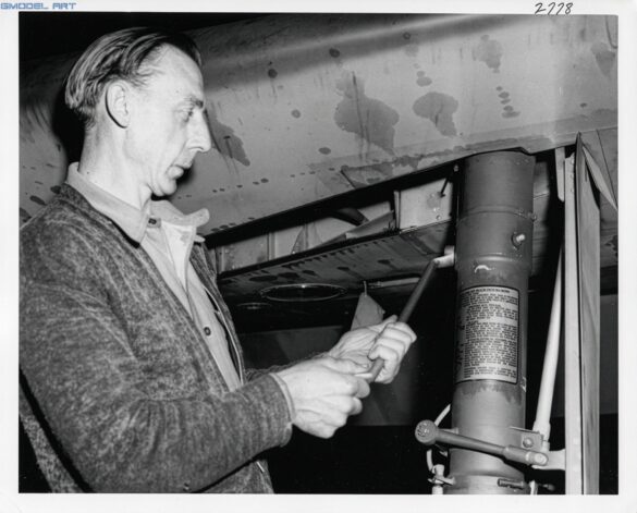 P-47 Thunderbolt production line Firefly PERFORM A HIGH PRECISION DIGITAL ANALYSIS AND NON DESTRUCTIVE RESTORATION OF THE ORIG 924041