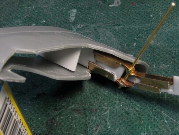 F6F-5 Hellcat “Minsi III” – A 1/48 Scale Model with Accurate Shape Corrections and Folding Wings Firefly PERFORM A HIGH PRECISION DIGITAL RESTORATION OF THE ORIGINAL IMAGE. IMPORTANT Prese 350862