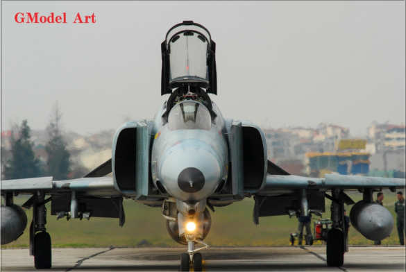 F-4E Phantom II SRA 68-0424 HAF showing its rare one-piece windshield at Larissa Air Base in 2005
