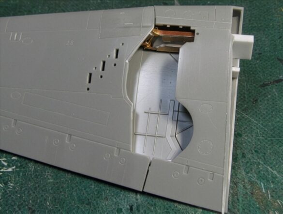F6F-5 Hellcat “Minsi III” – A 1/48 Scale Model with Accurate Shape Corrections and Folding Wings Firefly PERFORM A HIGH PRECISION DIGITAL RESTORATION OF THE ORIGINAL IMAGE. IMPORTANT Prese 549461