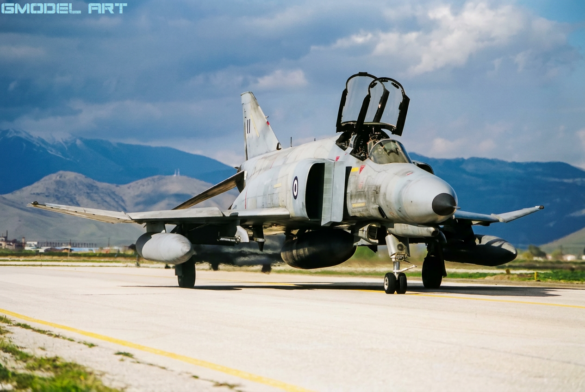 F-4E Phantom II SRA 68-0424 HAF showing its rare one-piece windshield at Larissa Air Base in 2005