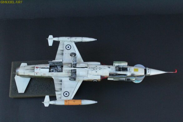 F-104G Starfighter HAF s/n 7415 landing gear bay detail