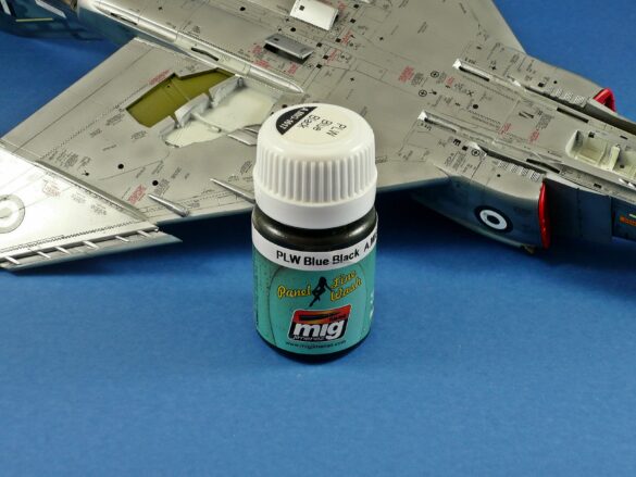 Hellenic Air Force F-4E Phantom II of 337 Squadron in Aegean Blue camouflage, 1995, 1:48 scale model by Hasegawa.