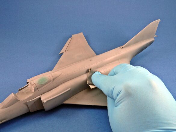 Hellenic Air Force F-4E Phantom II of 337 Squadron in Aegean Blue camouflage, 1995, 1:48 scale model by Hasegawa.