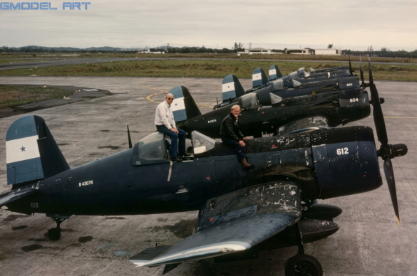Matte black anti-glare panel ahead of the cockpit on a Vought F4U Corsair