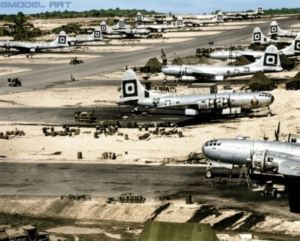 Firefly RESTORE AND CLEAN THIS ORIGINAL WORLD WAR II BLACK AND WHITE PHOTOGRAPH OF A BOEING 144410