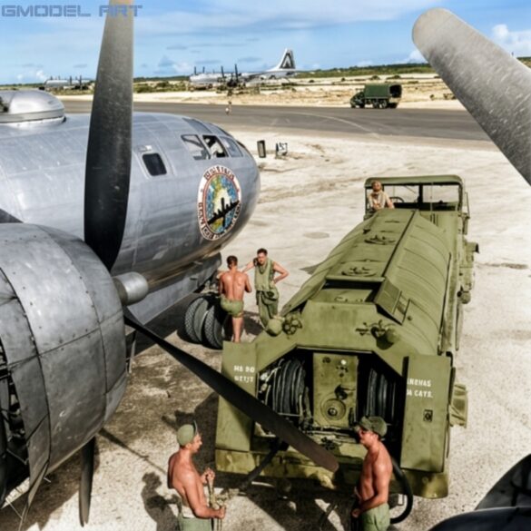 Firefly RESTORE AND CLEAN THIS ORIGINAL WORLD WAR II BLACK AND WHITE PHOTOGRAPH OF A BOEING 441295