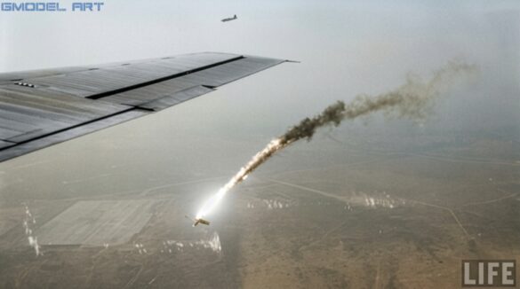 Firefly COLORIZE THIS RESTORED ORIGINAL WORLD WAR II BLACK AND WHITE PHOTOGRAPH OF A BOEING B 402725
