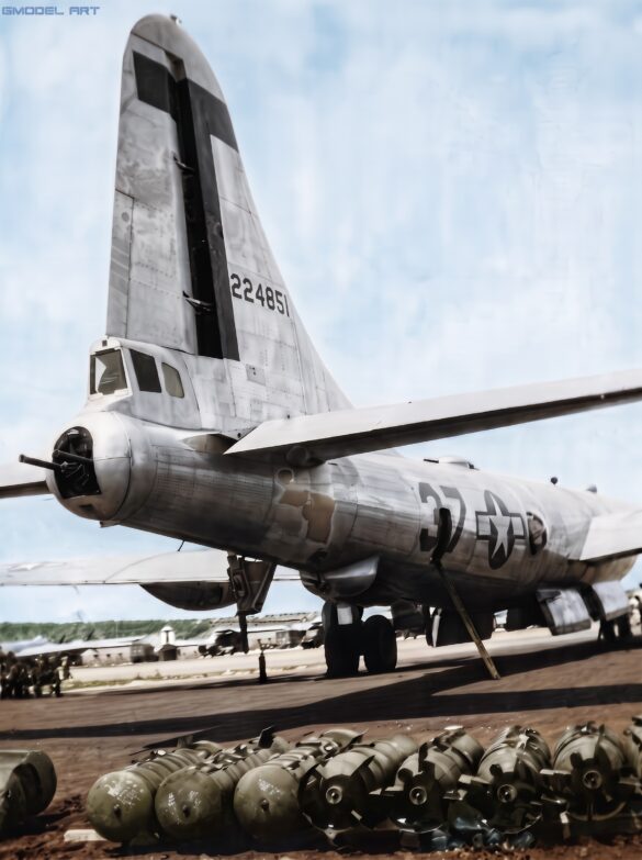 Firefly COLORIZE THIS RESTORED ORIGINAL WORLD WAR II BLACK AND WHITE PHOTOGRAPH OF A BOEING B 604757