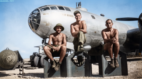 Detailed historical and modeling reference for the Boeing B-29 Superfortress, covering Pacific operations, natural-metal finishes, weapons, markings, and large-scale diorama possibilities.