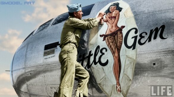 Firefly COLORIZE THIS RESTORED ORIGINAL WORLD WAR II BLACK AND WHITE PHOTOGRAPH OF A BOEING B 899516