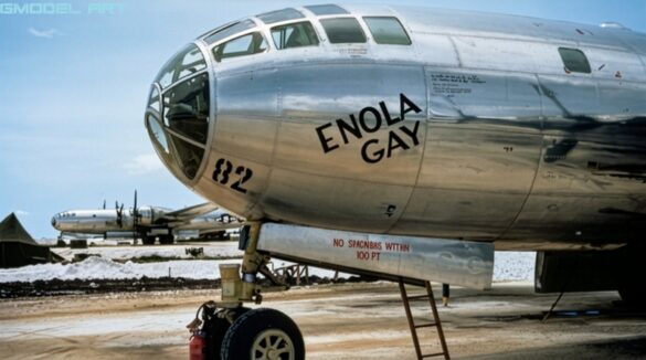 Firefly COLORIZE THIS RESTORED ORIGINAL WORLD WAR II BLACK AND WHITE PHOTOGRAPH OF A BOEING B 909586