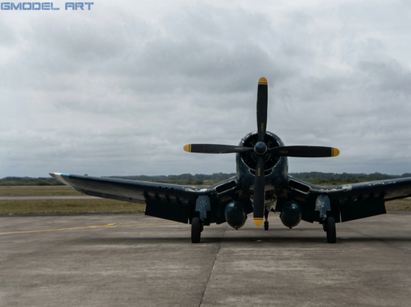 Honduran F4U-4 Corsair FAH-614, BuNo 96995, associated with a reported grey finish in 1969