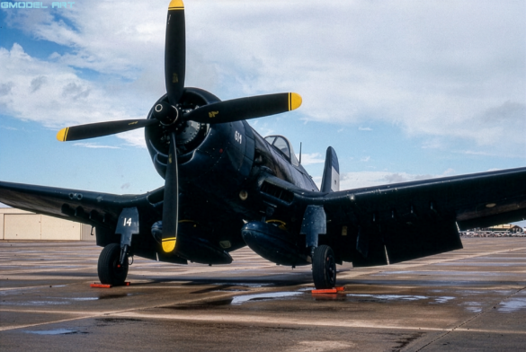 Honduran F4U-4 Corsair FAH-614, BuNo 96995, associated with a reported grey finish in 1969