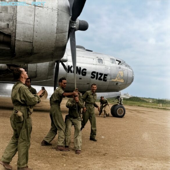 Firefly RESTORE AND CLEAN THIS ORIGINAL WORLD WAR II BLACK AND WHITE PHOTOGRAPH OF A BOEING B 871114