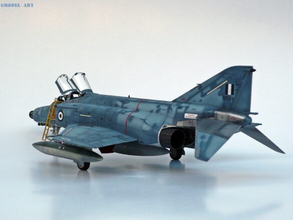 Hellenic Air Force F-4E Phantom II of 337 Squadron in Aegean Blue camouflage, 1995, 1:48 scale model by Hasegawa.