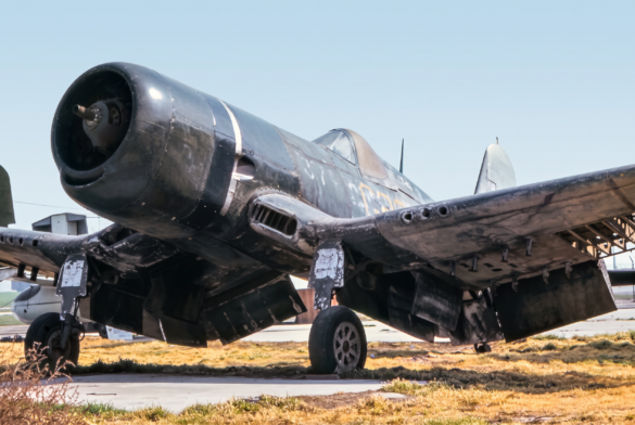 During its transformation, the Corsair underwent radical modifications to evolve from a warbird into a pure racing machine.