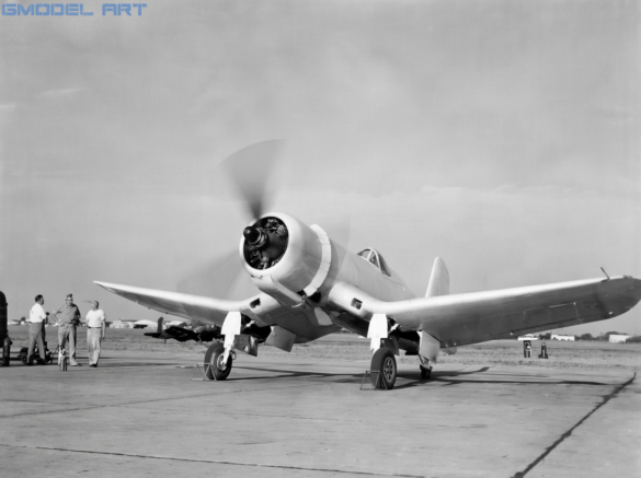 Lucky Gallon FG-1A Corsair showing its racing modifications