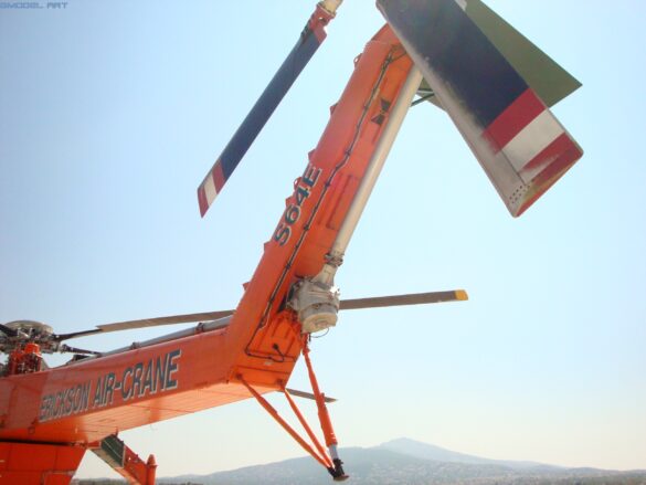 ICM 53060 Sikorsky S-64E Firefighting Helicopter plastic model kit in 1/35 scale.