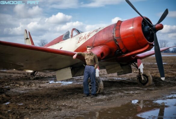 Goodyear FG-1A Corsair Lucky Gallon restoration by Chuck Wahl