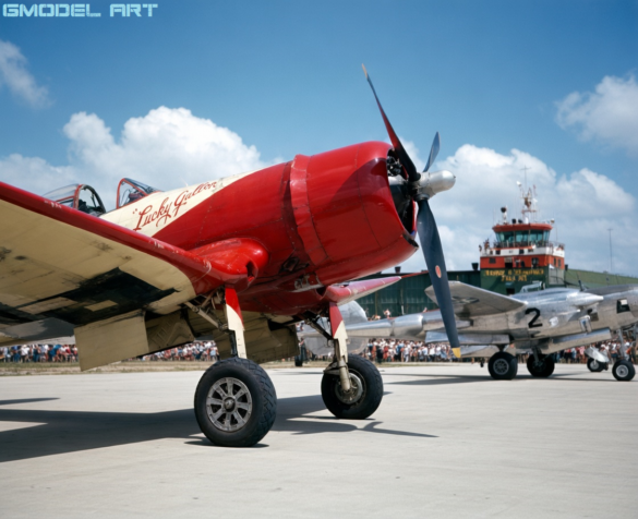 Lucky Gallon FG-1A Corsair showing its racing modifications